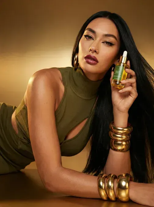 Facebook Shop campaign ad example with product catalogue creative