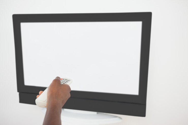 gray vs white projector screen