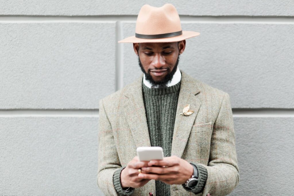 image – VidAU.ai A man researching instagram live limit